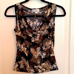 Flattering drape neck print top